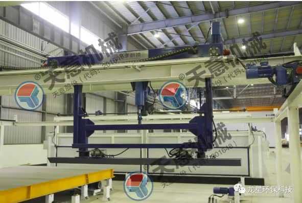 熱烈祝賀天意機(jī)械與龍星科技PC構(gòu)件生產(chǎn)線順利交接！